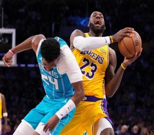 激戰(zhàn)正酣,英聯(lián)杯半決,賽焦點(diǎn)對(duì)決,188bet金寶博體育,188Bet,188bet金寶博體育網(wǎng)址,188bet金寶博app,188bet金寶博官網(wǎng),188bet金寶博集團(tuán)